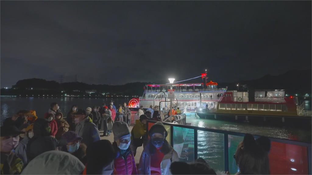 「喵的水陸空派對」　璀璨新北跨河煙火秀迎2023