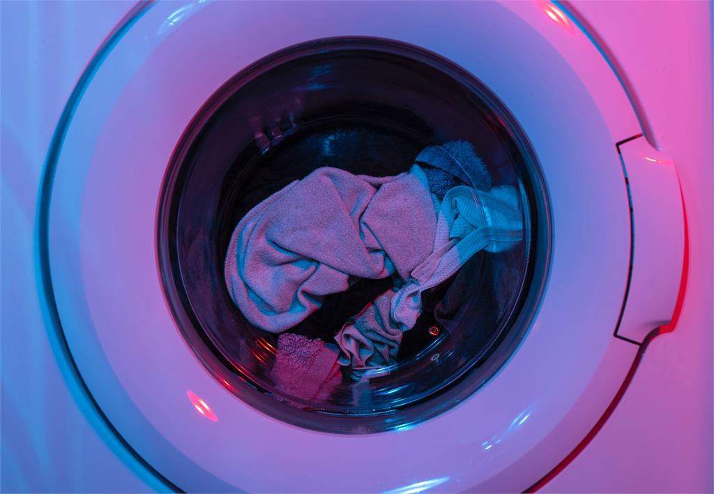 衣服褲子穿多久洗一次?美專家曝解答 點名「這1物」:務必洗過再穿
