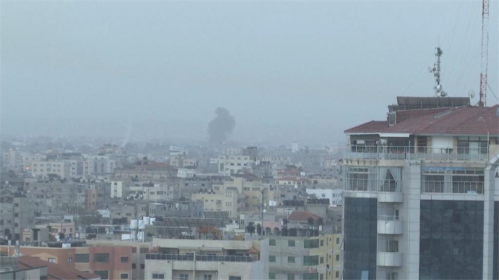 以色列警突襲清真寺　逾350巴國信徒遭逮