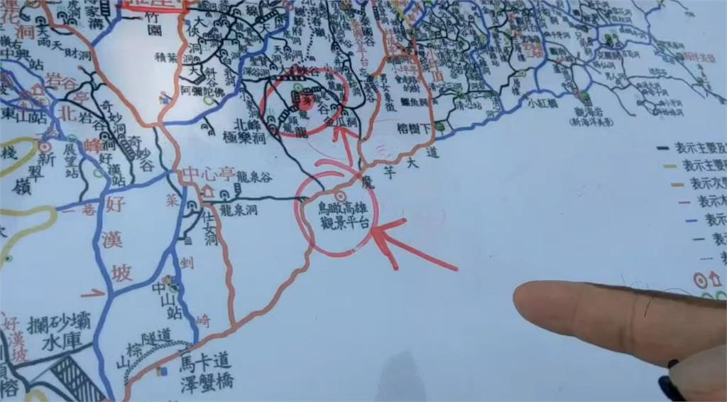 快新聞/高雄柴山觀景台意外!女登山客摔落卡峭壁昏迷 特搜隊出動救援