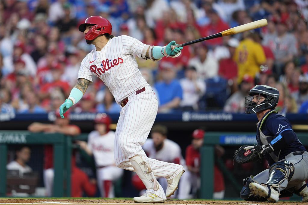 MLB(影)/昨爆板凳清空、當事人今開轟!費城人橫掃光芒 國東封王M9