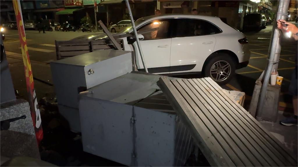轎車自撞變電箱害停電 疑代駕「這原因」闖禍