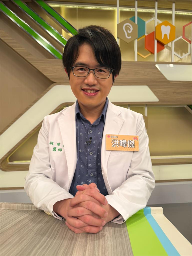 楊繡惠手機成癮？追劇14小時再連滑6小時手機