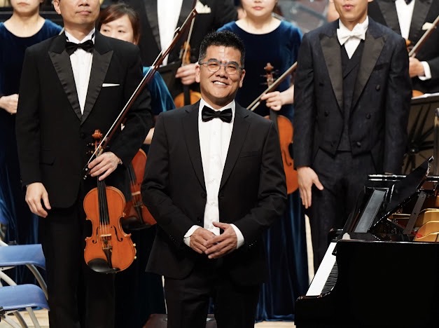台大雲林分院改制20週年音樂會！　院長馬惠明親演奏「超難歌曲」揭幕　