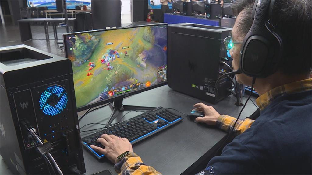 阿公阿嬤手下留情！　雙北成立「銀髮電競隊」KO年輕人