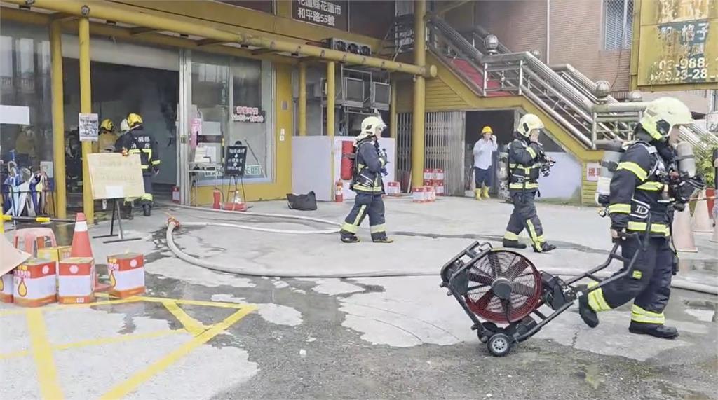 快新聞／「玉里橋頭臭豆腐」礁溪分店火警！濃煙狂竄畫面曝
