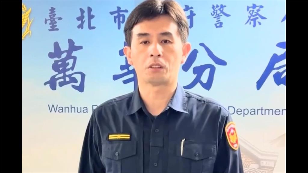 女打不開車門男護花心切上前猛踹　跟小黃運將爆衝突