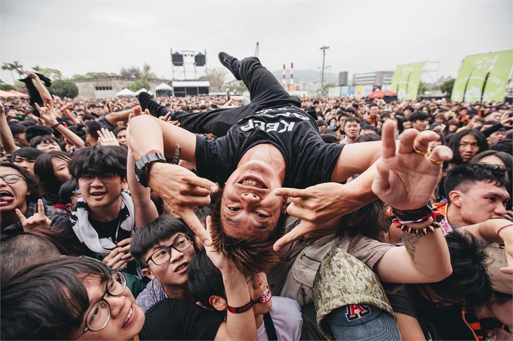 台灣樂團專題／看重金屬Live怎麼玩你知道嗎？血肉果汁機揭秘表演現場的4大玩法