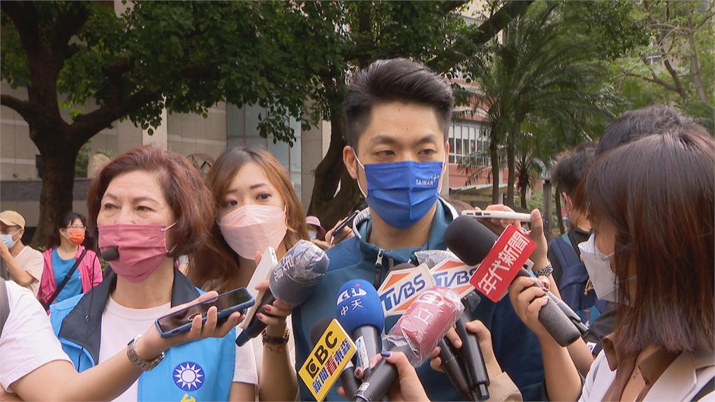 「丟鑰匙取餐」遭酸　陳時中：只是盡量給解決方式