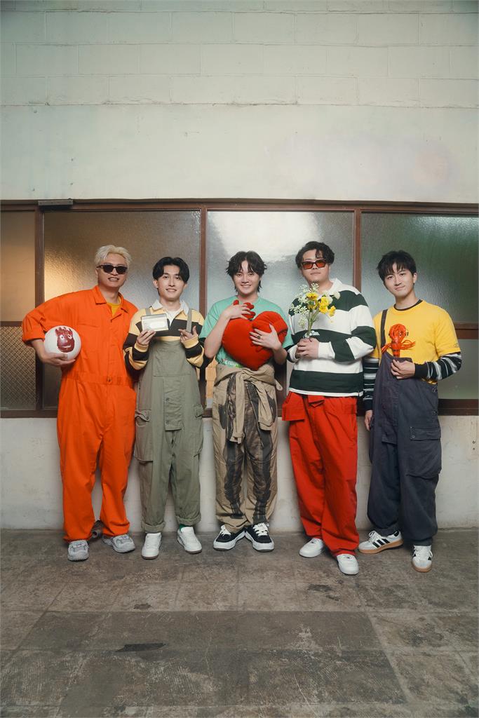 迸出台語復古浪漫新風味！許富凱直呼：與年輕樂團合作 整個人young起來