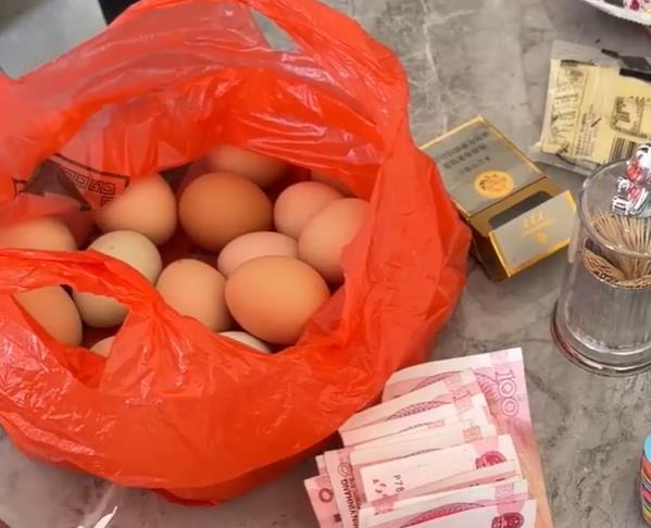 47歲男「硬塞4000元」娶82歲婦！登記後秒「人間蒸發」家屬氣炸