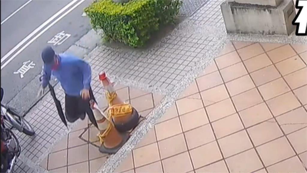 人行道天坑路人「被吃腳」 放三角錐又有人「中獎」!