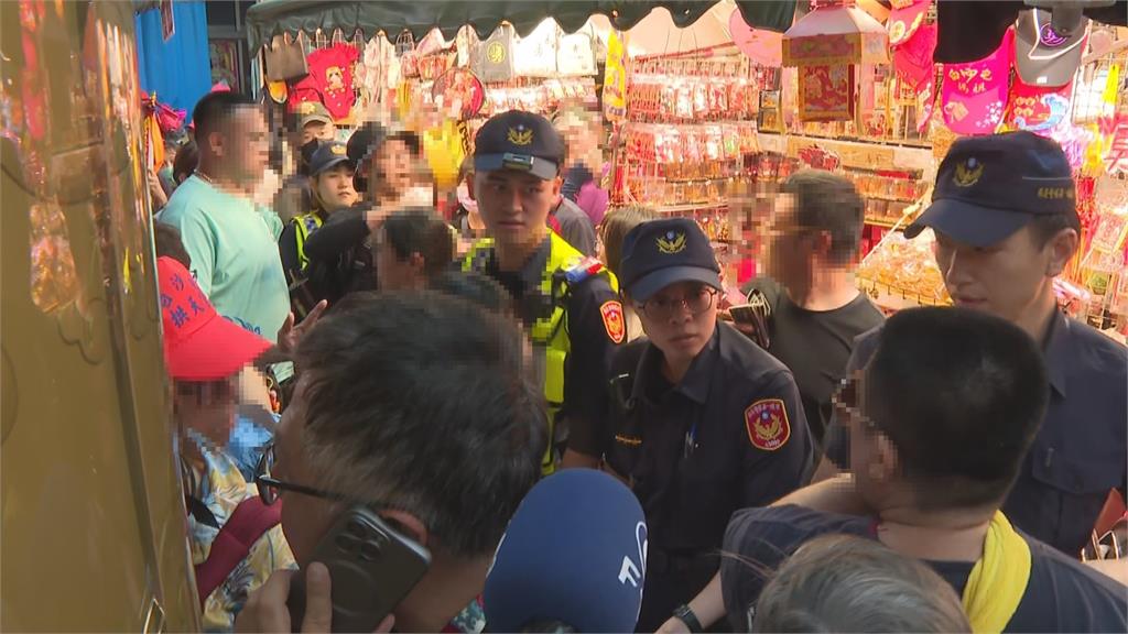 快新聞／白沙屯媽祖進香爆衝突！1男1女互飆粗口還推人　「香燈腳」全看傻