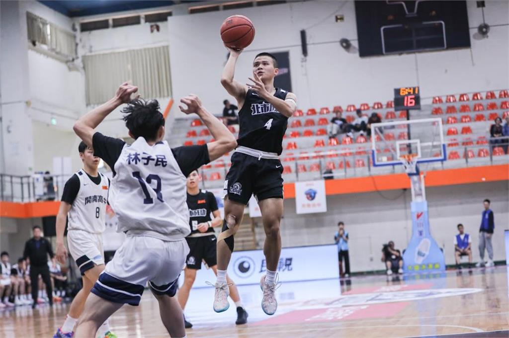 HBL(影)/北市濟南路大戰!開南高中69:58擊敗成功高中晉級12強