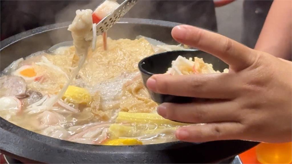 迷你火鍋做出高級質感　熱鍋炒出肉香再淋上高湯