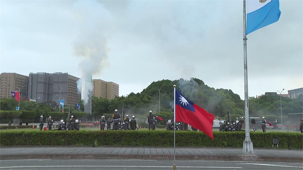 快新聞/府前軍禮隆重接待!馬紹爾群島總統海妮訪台