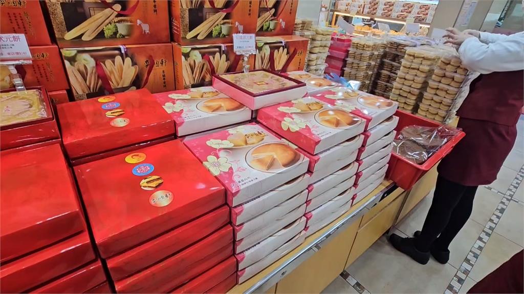 宜蘭奕順軒"乳酪餅藏塑膠膜" 衛生局令下架同批產品