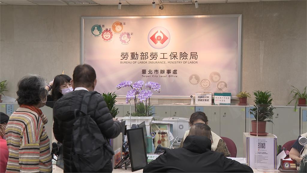 又老又窮?退休金不夠用! 勞保老年年金逾6成百萬人月領不到2萬元