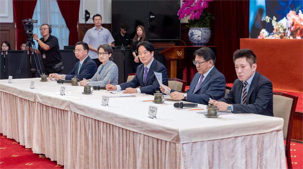 賴清德國慶拋出「祖國論」成聲量王!張惇涵揭「蔡賴私下差異」:球風不同