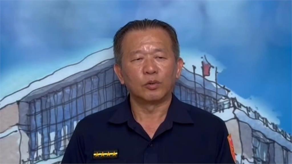 不良身教!婦牽2孩童危險「衝馬路」 駕駛嚇壞急煞險釀意外