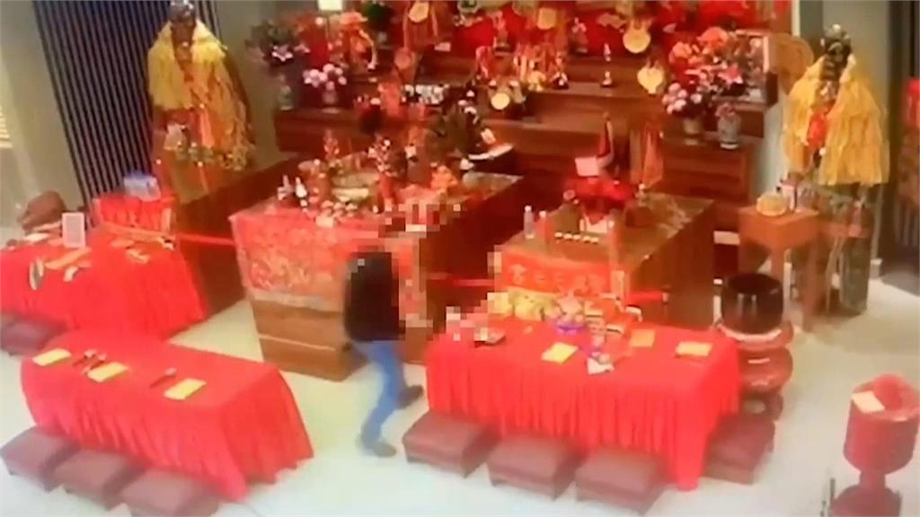 缺錢買毒神明頭上動土 男闖2廟竊取神像金牌