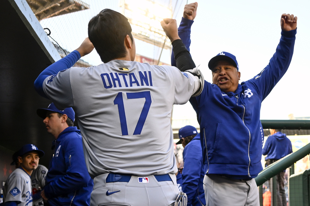 MLB(影)/大谷翔平開季連續14場上壘寫紀錄!總教練羅伯斯盛讚:非常安定