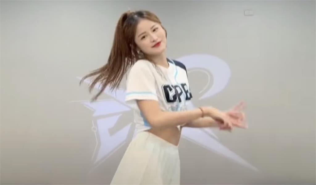 棒球(影)/中國城市棒球聯賽影片驚見中職2位「退休舊女神」!網:全抄台灣根本山寨