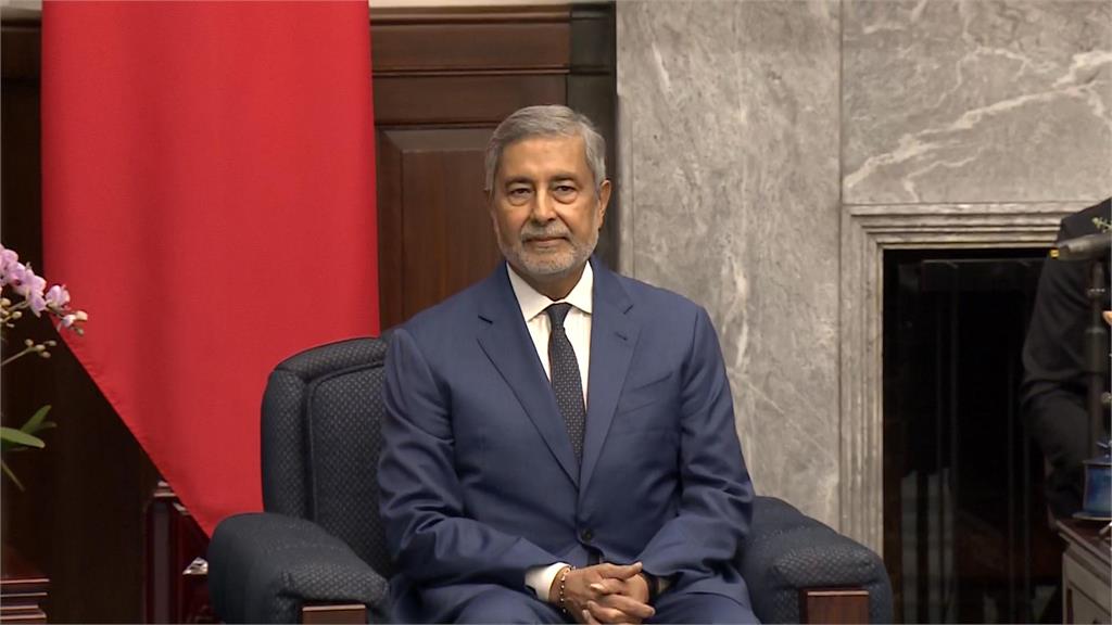 重磅會面!總統見美光總裁 展現台灣成AI世界樞紐