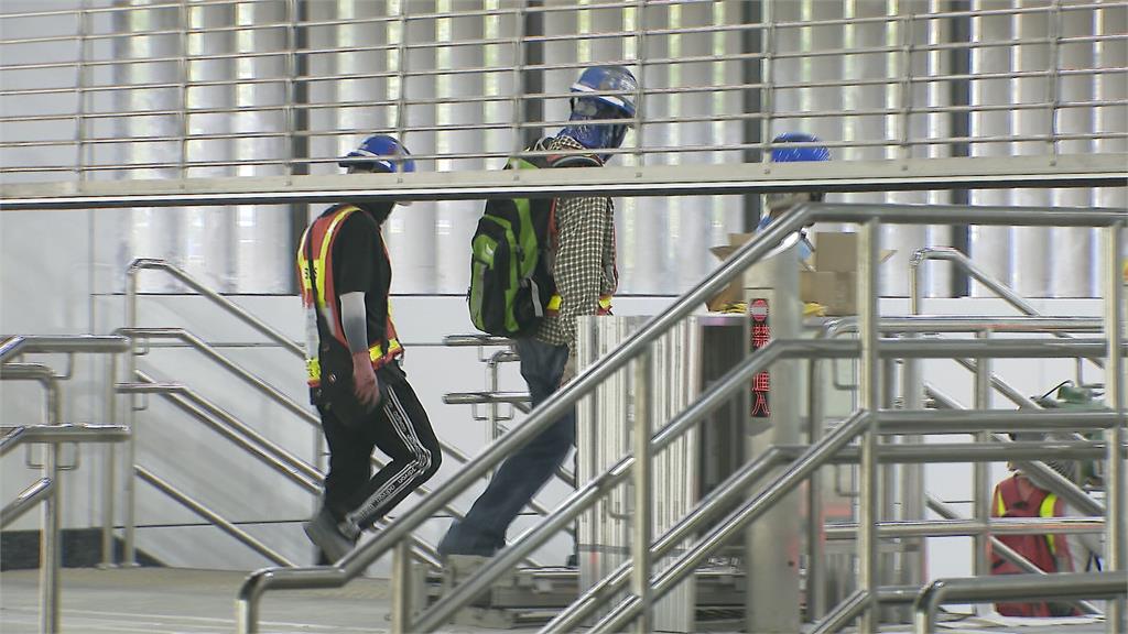 信義東延段才爆消安未過 廣慈站上週爆"天花板崩塌"