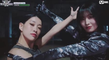 TWICE日籍成員MOMO率團現身韓綜 秀舞助陣親姊舞團