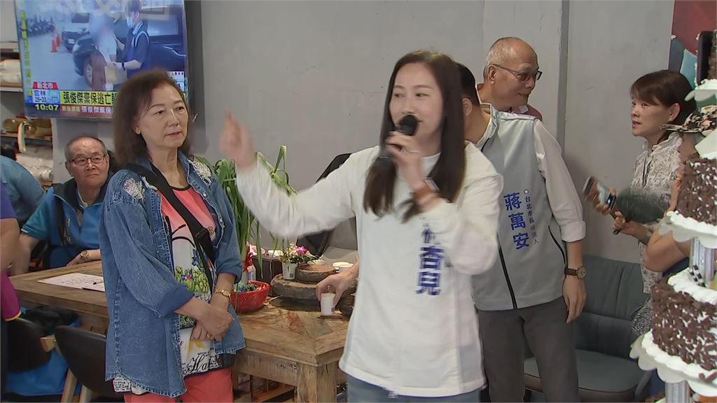 縮了？稱社子島陳情阿嬤「高薪臨演」　林杏兒取消記者會、發聲明道歉