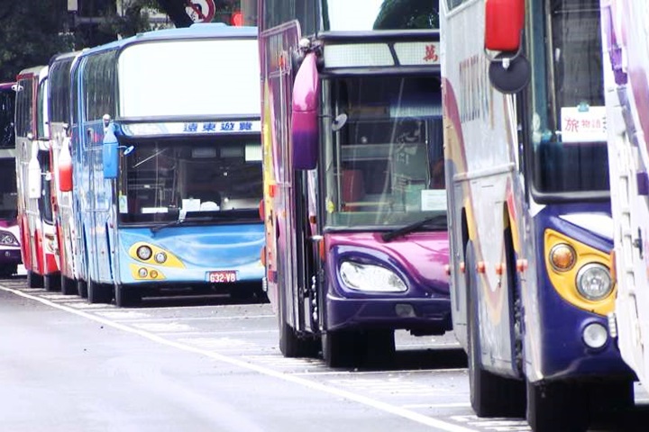 畢旅收費7950元「全班沒人想去」！行程天數曝掀上班族朝聖：可報名嗎