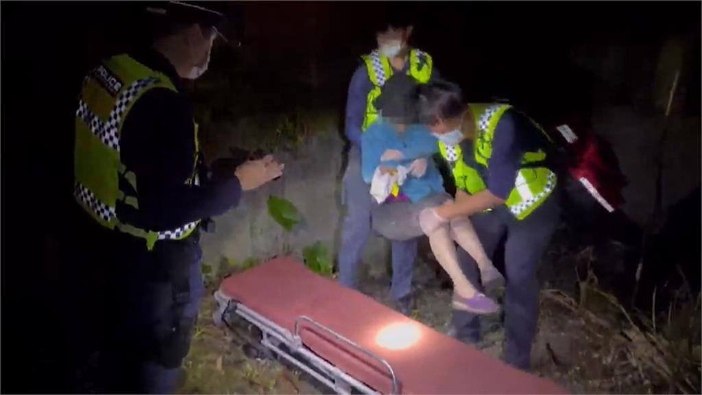 八旬獨居老婦跌落坑洞15小時　腳受傷失溫沒人發現