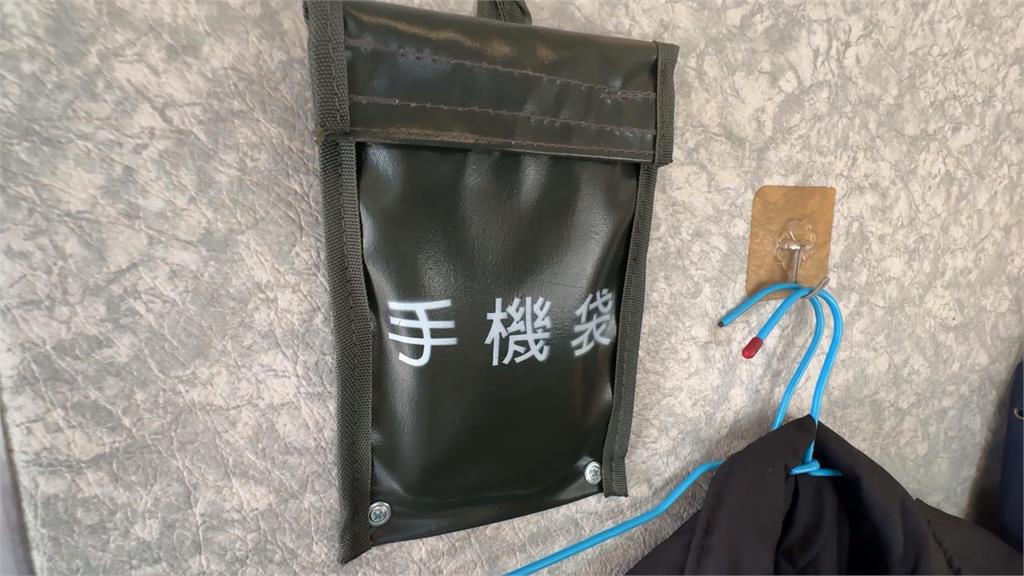 客運駕駛疑邊開車邊看影片　業者調查證實違規：記過處分
