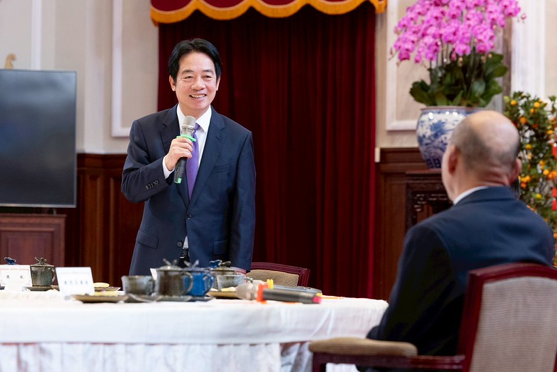 賴清德「邀5院長茶會」韓國瑜突喊:不要化骨綿掌!真相曝他笑回4字