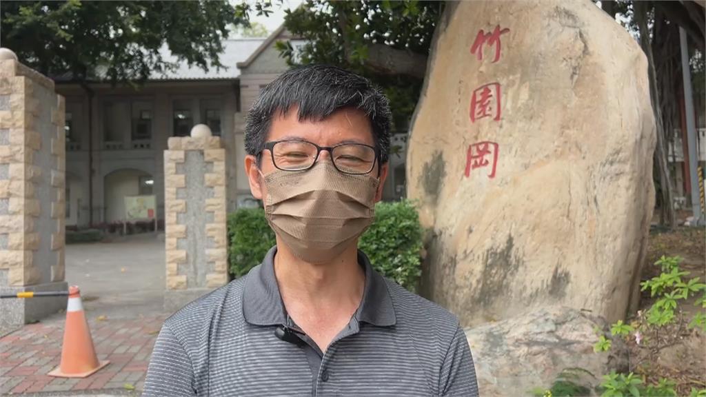 台南公車司機教導學生咆哮飆罵 車子就停路旁10分鐘不開了