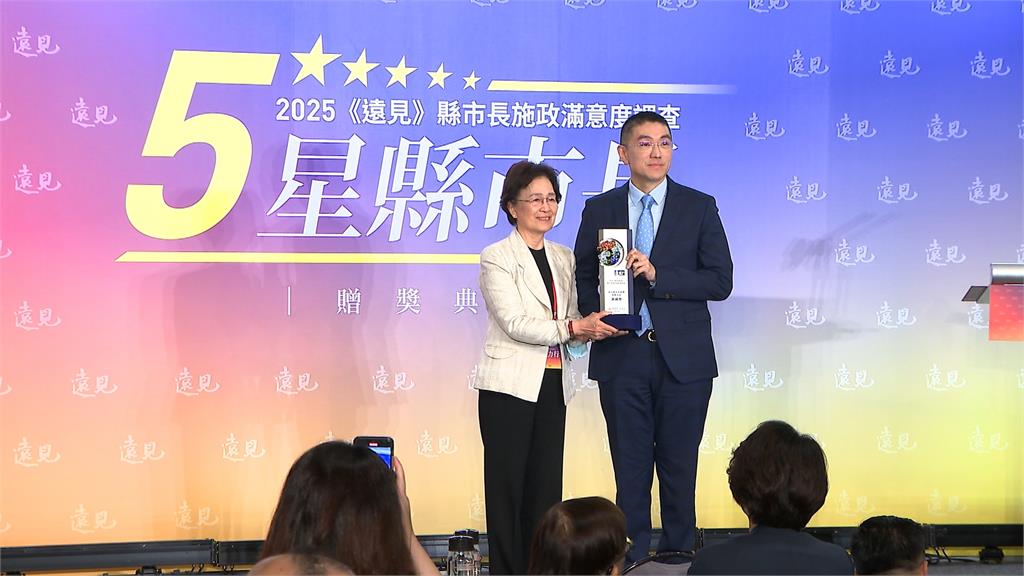 謝國樑奪最佳進步獎! 施政滿意度年增19%