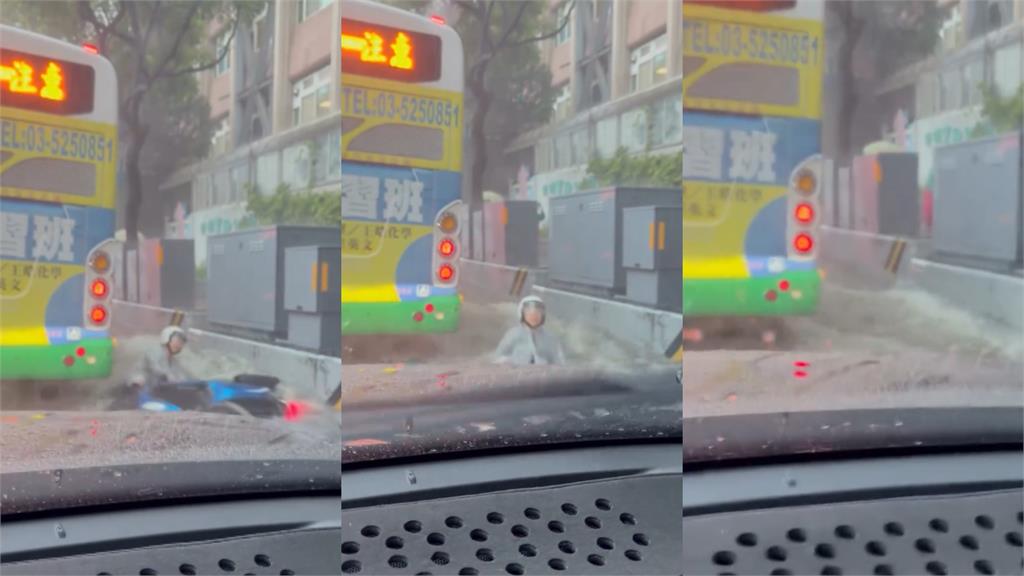 新竹狂灌雨「騎士翻車遭失速沖走」7秒片瘋傳！高虹安遭怒灌：你的市民被水流放了