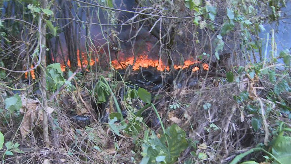 疑遭惡意縱火、推置廢棄輪胎 八卦山區荔枝園起火消防陷苦戰