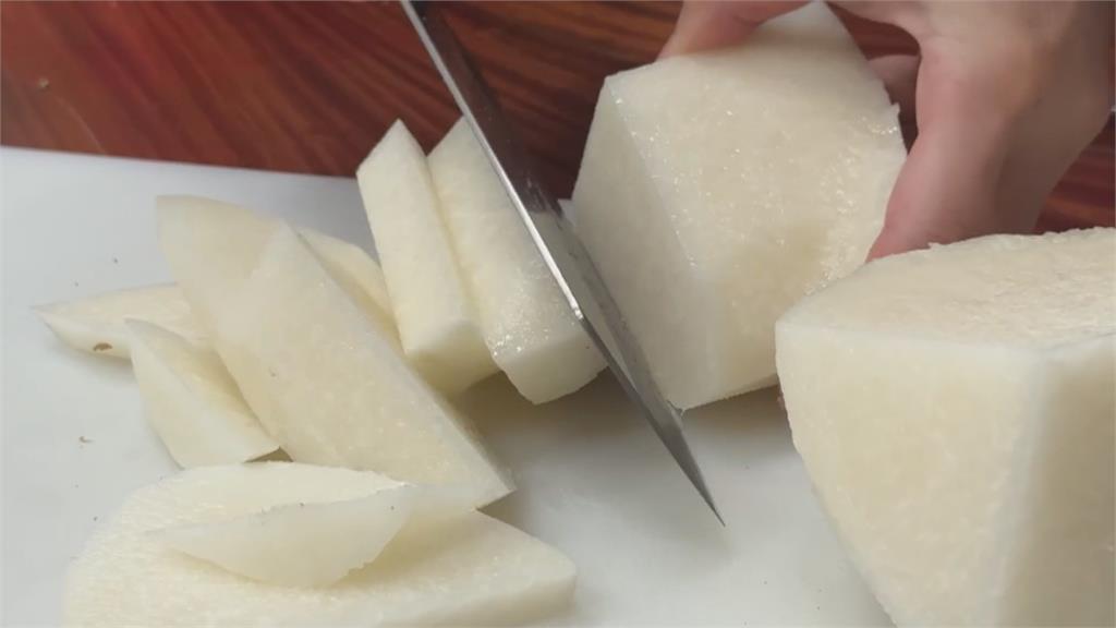 屏東九如農會成功種植新品種豆薯 生吃口感像水梨