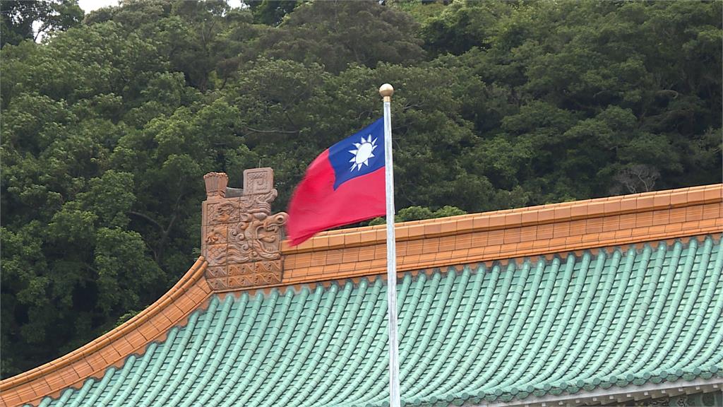 中國生參訪國旗「被消失」？　故宮說話了