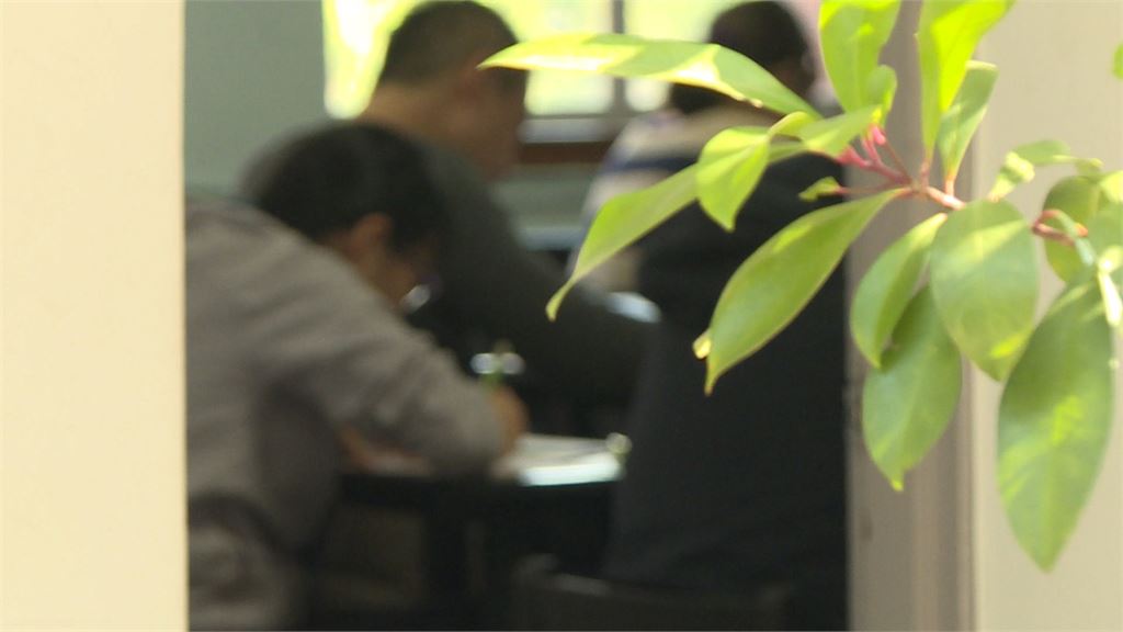 高普考不足額達882人創新高！　年資6年高考公務員月領近5萬仍裸辭
