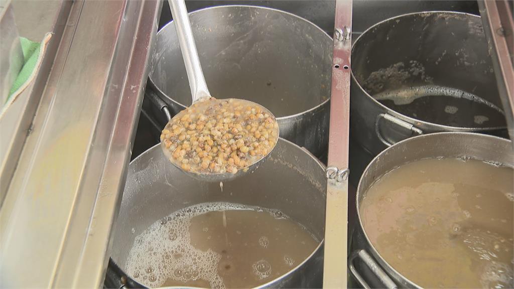 綠豆飽滿、薏仁軟Q 手工熬煮綠豆湯征服老饕