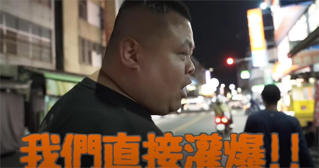 剛交神級空軍女友!大蛇丸「街邊打籃球」帥爆全場…女孩暈船:超可愛