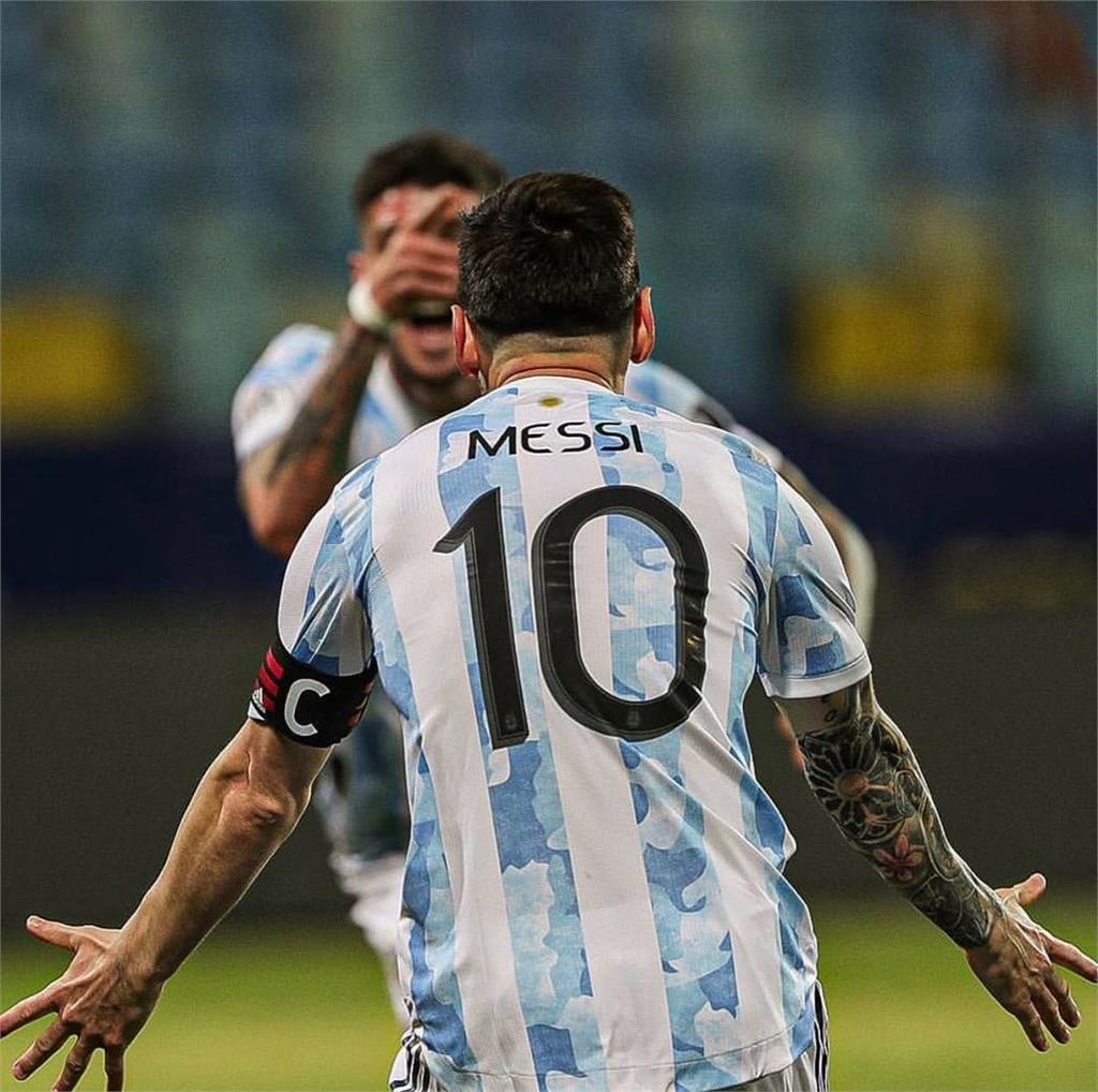 梅西頂新造型出賽！阿根廷美洲盃擊敗厄瓜多晉4強