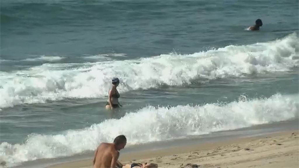 美國南加州熱浪發威! 晚上熱到睡不著「賣場冷氣賣光」