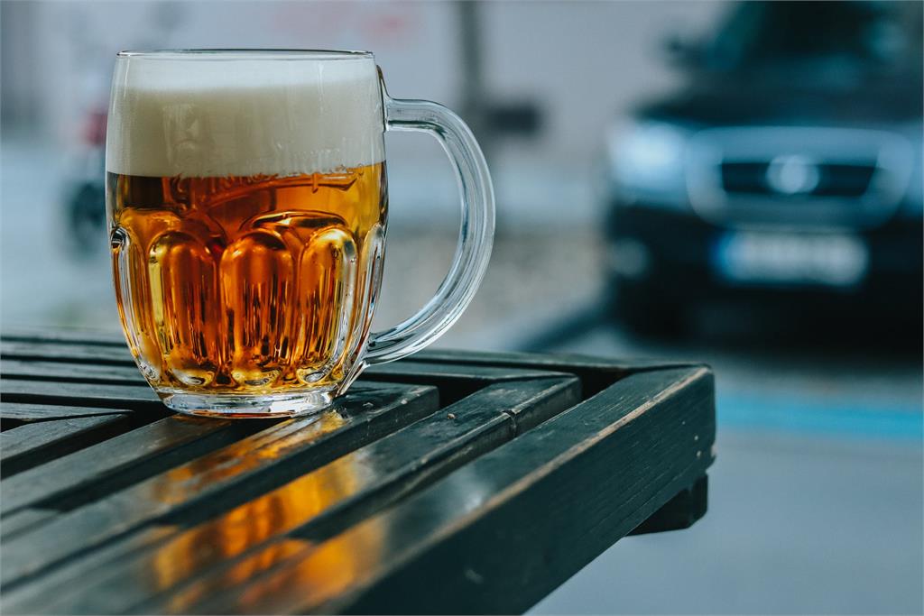 健康檢查依舊紅字!營養師曝「3種飲料」恐害膽固醇、尿酸變高