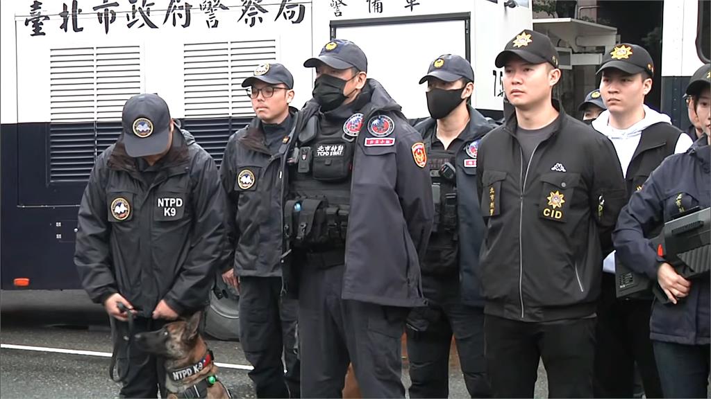 北市跨年維安升級　進場一律搜包包過安檢門