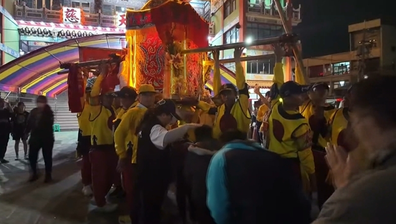 大庄媽徒步北港進香! 4/30駐駕大村慈雲寺宛如不夜城