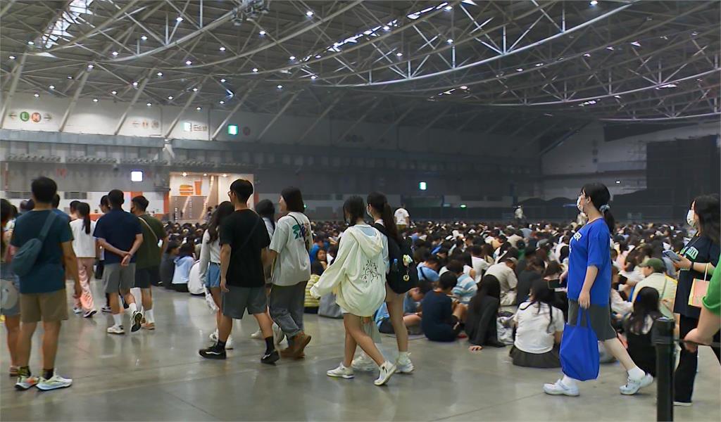 文博會人潮炸裂!入場等4小時 民眾搶人氣IP周邊
